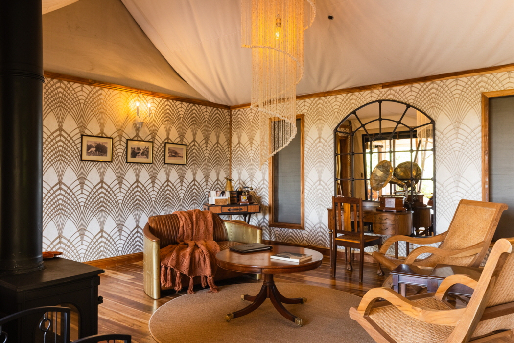 Tiva Cottars 1920 Masai mara Safarilodge Masai Mara