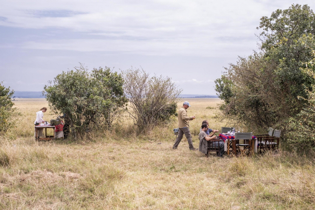 Walking Safari Governors Camp 