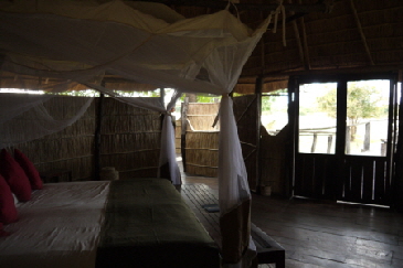 Nsolo Camp mit African Queen safaris